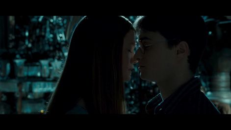 harry-ginny-kiss-hbp-harry-and-ginny-4791495-1920-1080.jpg